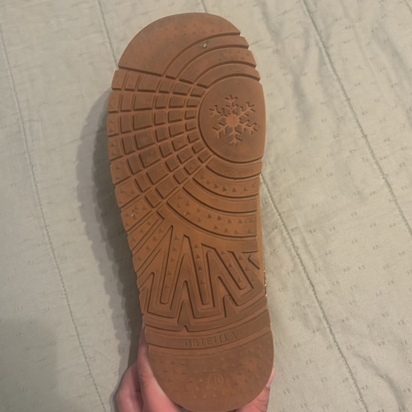 ugg boots - Picture 5 of 5